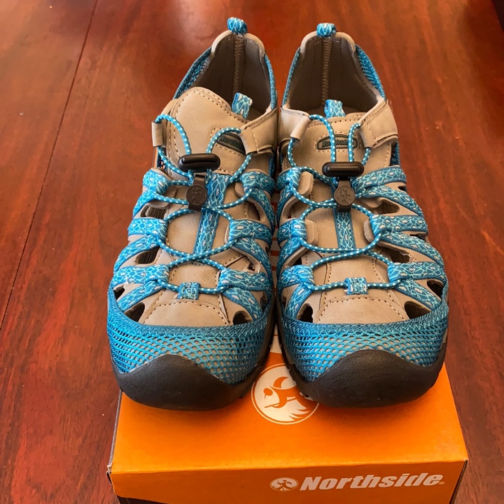 Northside Santa Rosa sports sandal